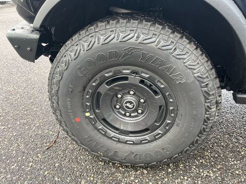 New 2025 Ford Bronco Badlands w/ Sasquatch Package image 21