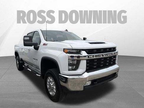 Used 2022 Chevrolet Silverado 2500 LT w/ Convenience Package AWD/4WD image 3