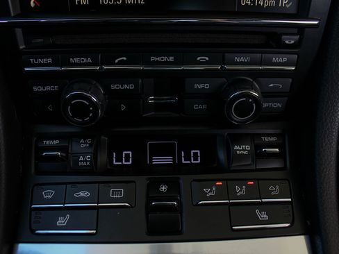 Used 2014 Porsche 911 Carrera image 28