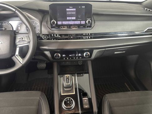 Used 2022 Mitsubishi Outlander SEL Black Edition image 12