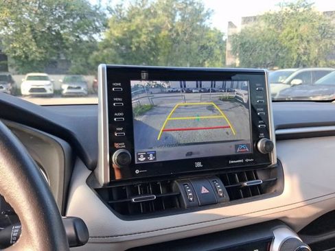 Used 2022 Toyota RAV4 Limited AWD/4WD image 22