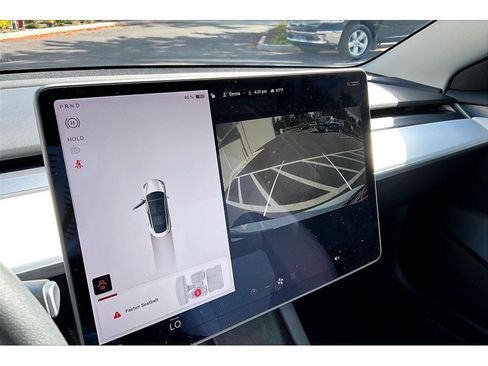 Used 2022 Tesla Model 3 Long Range AWD/4WD image 20