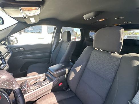 Used 2025 Dodge Durango GT AWD/4WD image 7