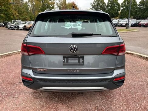 Used 2024 Volkswagen Taos S image 4
