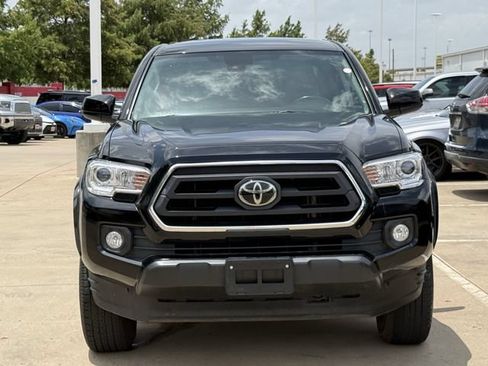 Used 2023 Toyota Tacoma SR5 w/ SR5 Appearance Package RWD image 6