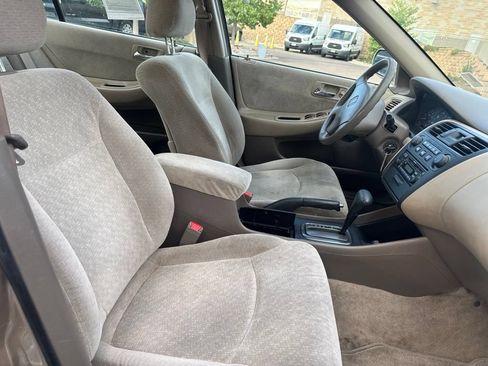 Used 2001 Honda Accord LX image 7