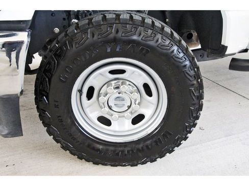 Used 2023 Ford F250 XL w/ 360-Degree Camera Package AWD/4WD image 24