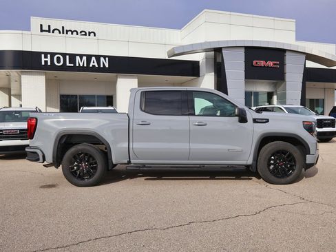 Certified 2024 GMC Sierra 1500 Elevation image 2