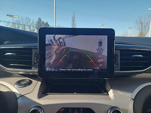 Used 2023 Ford Explorer XLT w/ Equipment Group 202A image 22