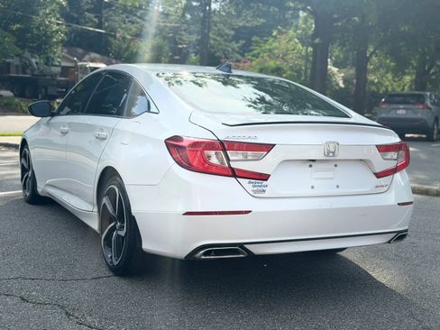 Used 2021 Honda Accord Sport image 4