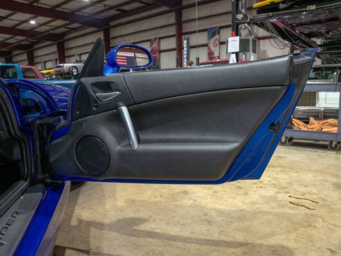 Used 2006 Dodge Viper SRT-10 w/ First Edition Group RWD image 35