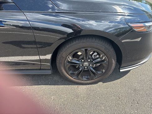 Used 2025 Honda Accord SE image 24