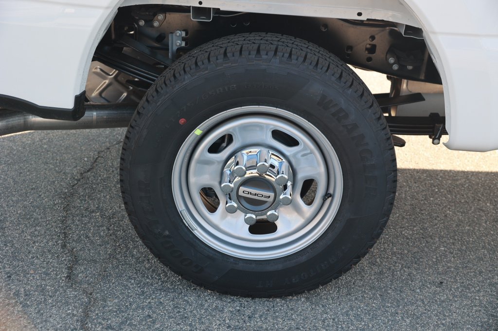 New 2027 Ford F350 XL w/ XL Chrome Package RWD image 11