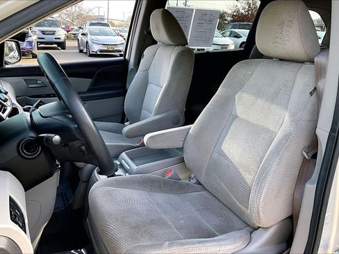 Used 2013 Honda Odyssey EX image 8