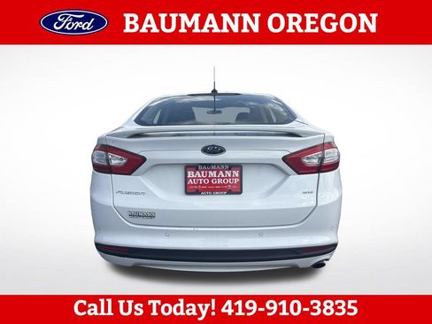 Used 2016 Ford Fusion SE FWD image 4