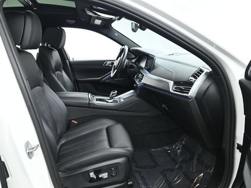 Used 2020 BMW X6 M50i w/ Executive Package AWD/4WD image 27