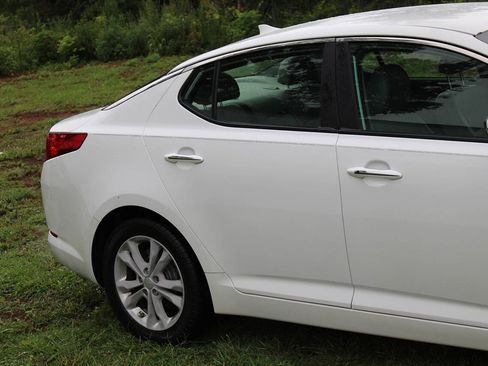 Used 2013 Kia Optima EX FWD image 5