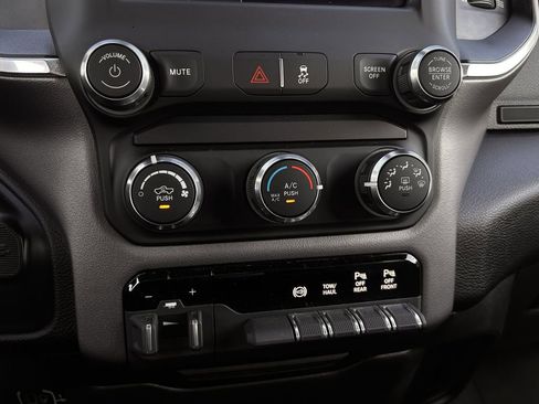 Used 2022 RAM 2500 Big Horn w/ Level A Equipment Group image 19