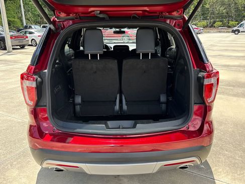 Used 2017 Ford Explorer Limited w/ Class II Trailer Tow Package FWD image 33