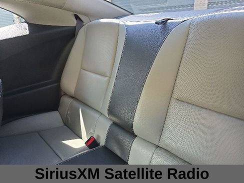 Used 2015 Chevrolet Camaro SS RWD image 16