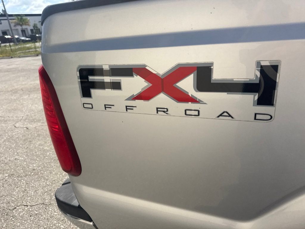 Used 2011 Ford F250 Lariat w/ Lariat Ultimate Pkg AWD/4WD image 6