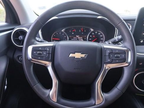 Used 2025 Chevrolet Blazer LT AWD/4WD image 10