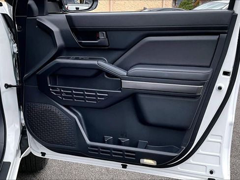 Certified 2025 Toyota 4Runner SR5 image 20