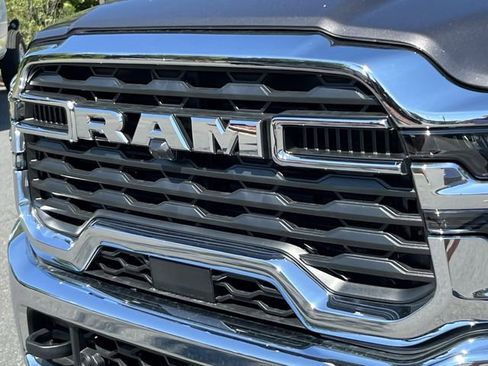 New 2026 RAM 2500 Tradesman AWD/4WD image 16