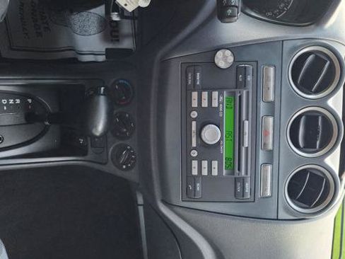 Used 2010 Ford Transit Connect XLT FWD image 20