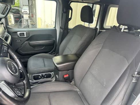Used 2018 Jeep Wrangler Unlimited Sport S AWD/4WD image 4