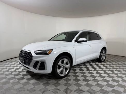 Used 2023 Audi Q5 2.0T Prestige w/ Prestige Package AWD/4WD image 3