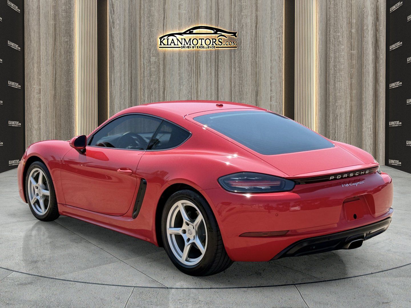 Used 2019 Porsche 718 Cayman RWD image 5