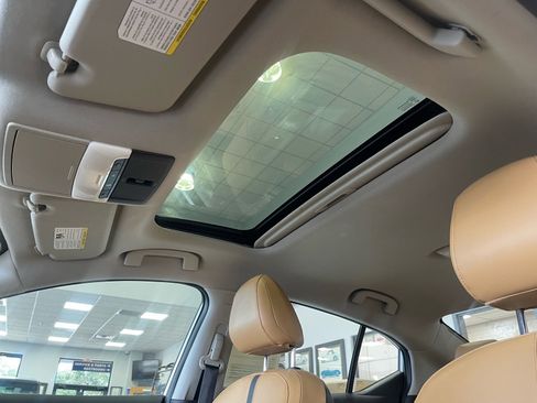 Used 2022 Nissan Sentra SV w/ SV Premium Package image 25