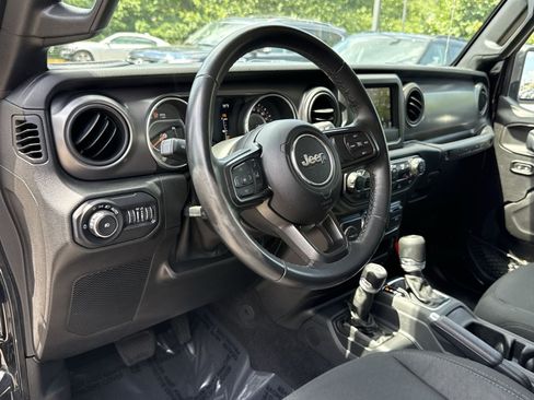 Used 2021 Jeep Wrangler Unlimited Sport AWD/4WD image 15