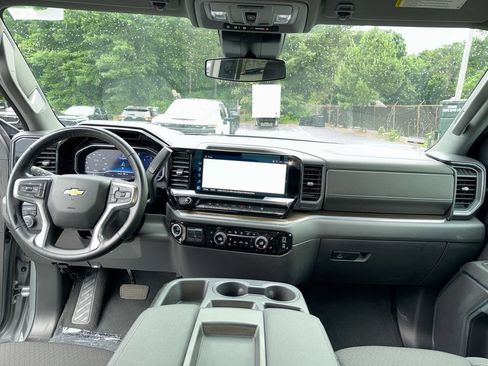 Used 2024 Chevrolet Silverado 1500 LT w/ Safety Package AWD/4WD image 30