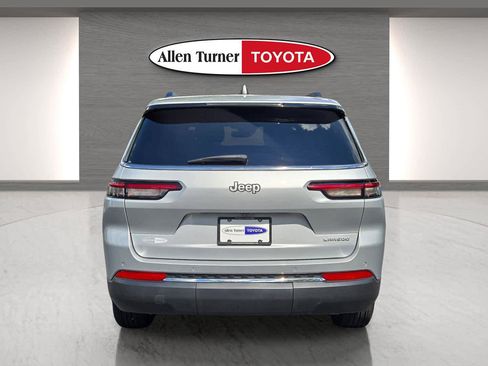 Used 2024 Jeep Grand Cherokee L Laredo w/ Luxury Tech Group I image 15