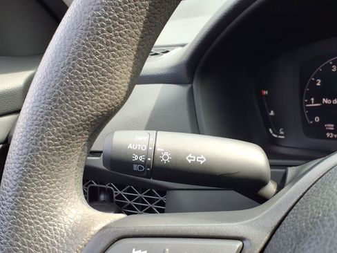 Certified 2025 Honda Accord SE image 29