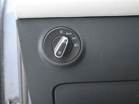 Used 2025 Volkswagen Taos S image 16