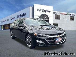 Used 2023 Chevrolet Malibu LT video 1