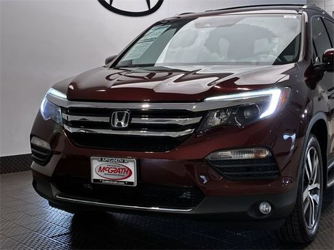 Used 2018 Honda Pilot Touring image 7