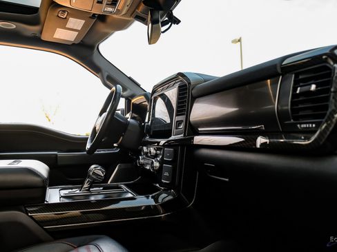 Used 2021 Ford F150 Lariat w/ Equipment Group 502A High image 48