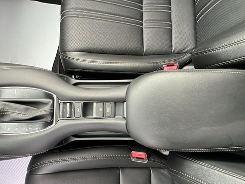 New 2026 Honda HR-V EX-L image 24