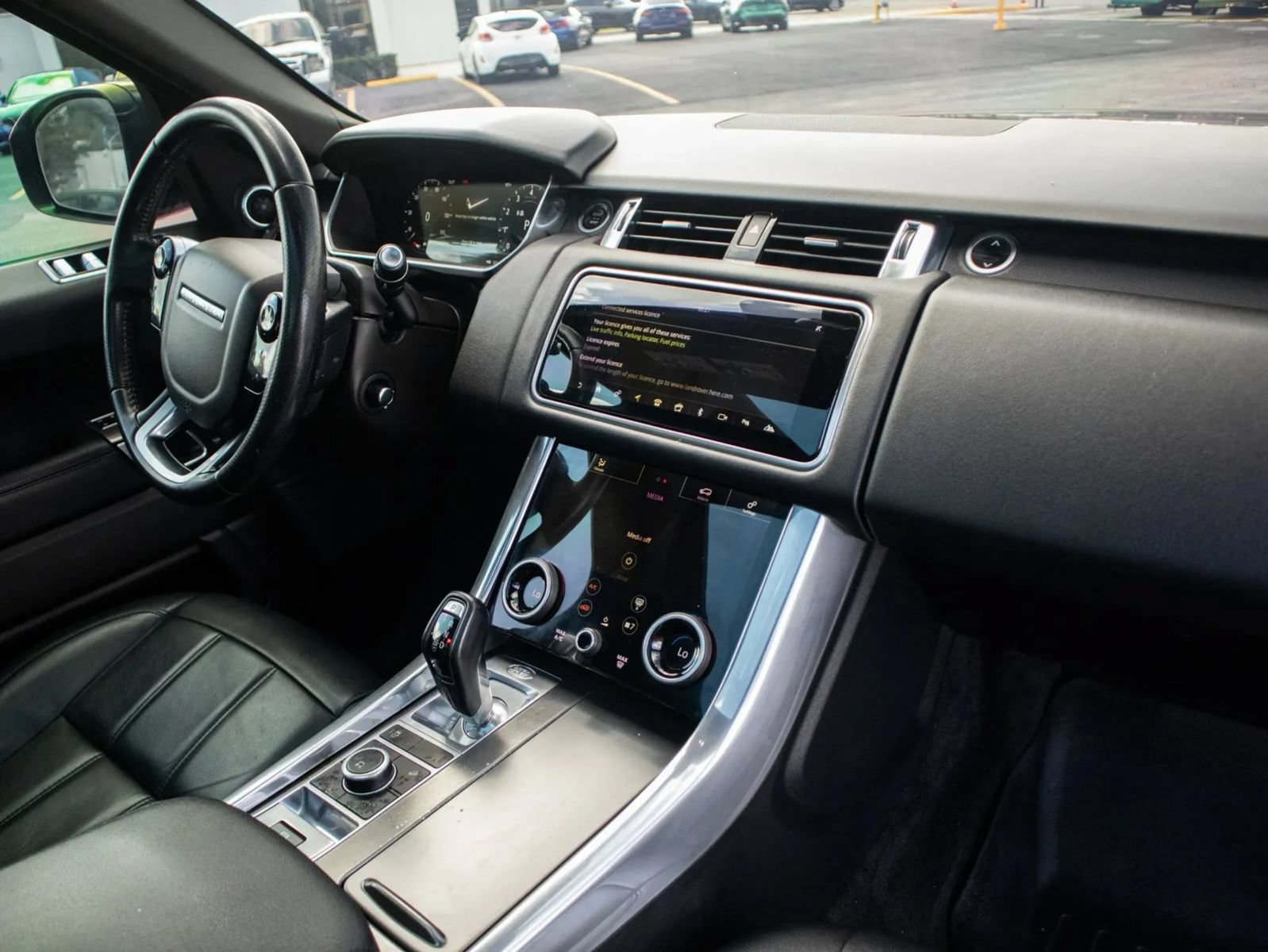 Used 2020 Land Rover Range Rover Sport SE AWD/4WD image 21