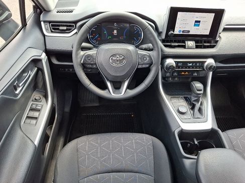 Used 2024 Toyota RAV4 XLE w/ Convenience Package AWD/4WD image 12