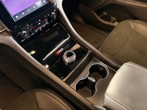 New 2025 Jeep Grand Cherokee L Altitude AWD/4WD image 25