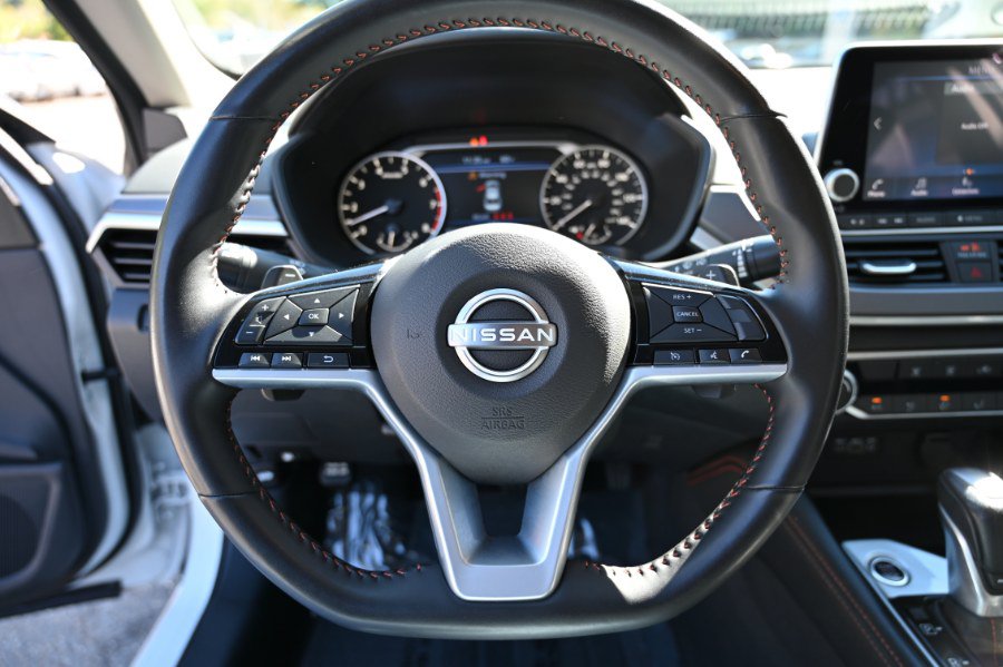 Used 2025 Nissan Altima 2.5 SR FWD image 21