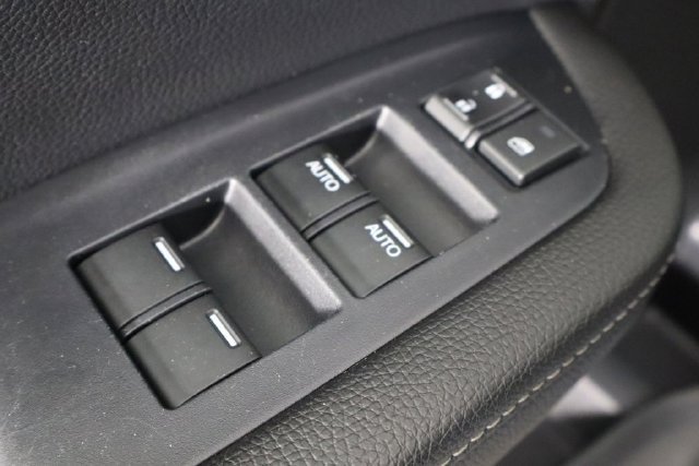 Used 2024 Honda Ridgeline Sport image 17