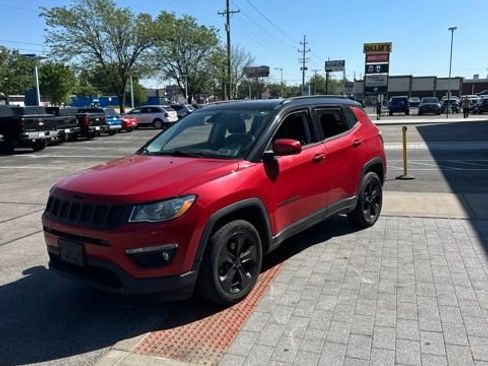 Used 2019 Jeep Compass Latitude AWD/4WD image 17