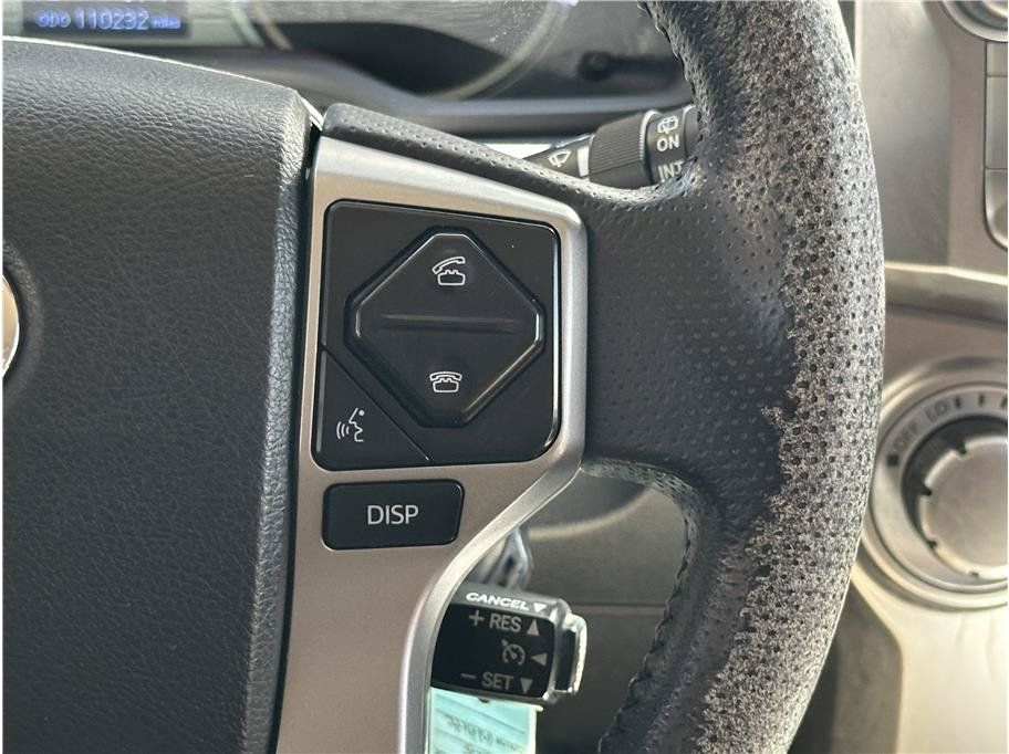 Used 2017 Toyota 4Runner SR5 AWD/4WD image 23