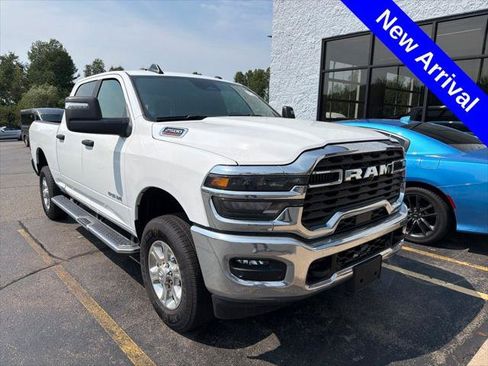 Certified 2026 RAM 2500 Big Horn AWD/4WD image 1